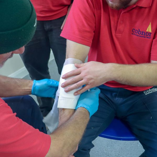 Emergency First Aid at Work_standard.jpg