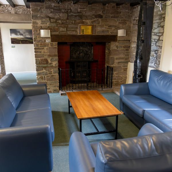 ArgoedLongbarnLounge1-Web.jpg