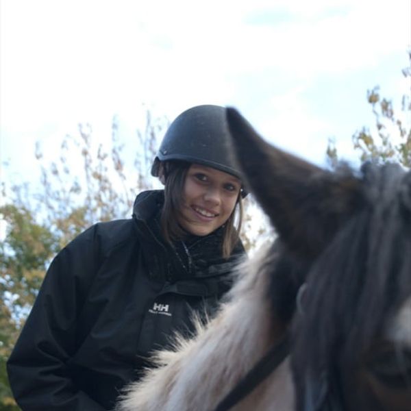 horse-riding-llangorse.jpg