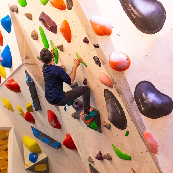Climbing-Bouldering-Llangorse-MWT-1.JPG