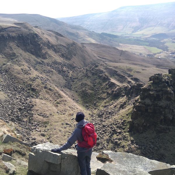 Alport Castle Z jnr.jpg