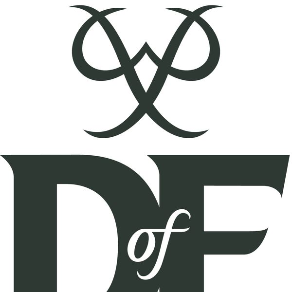 DofE Logo.jpg